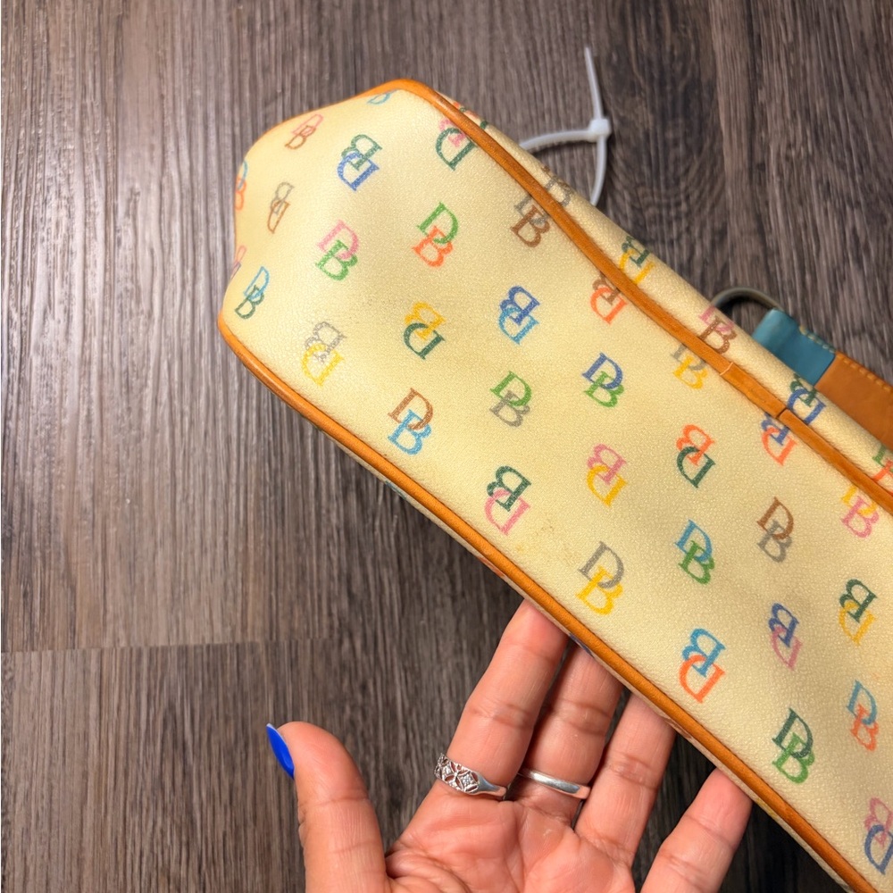 Dooney & Bourke Vintage Yellow Multicolor DB Logo Handbag with Teal Trim - Picture 5 of 16